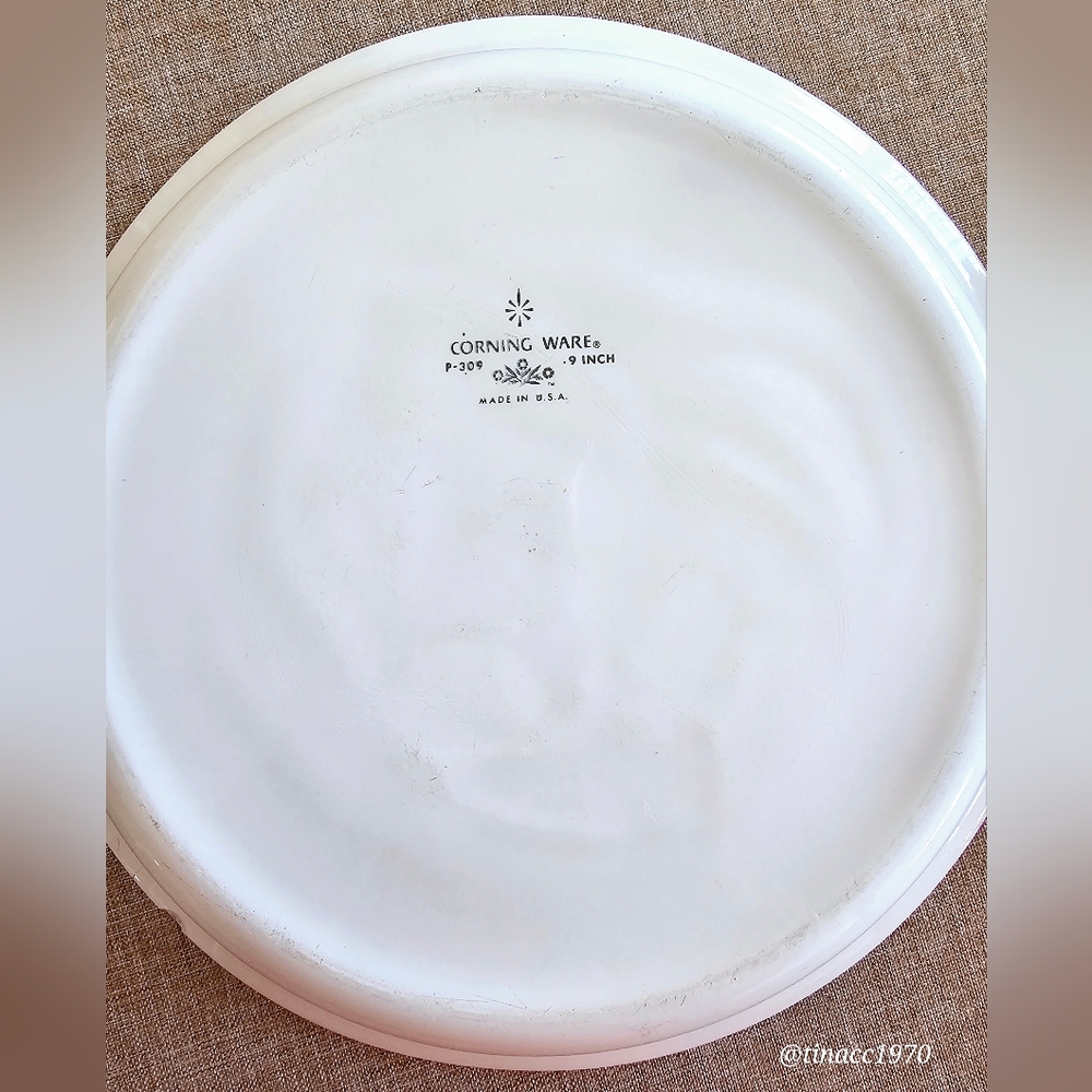 Vintage Corningware Casserole and Pie plate Set - Picture 2 of 5